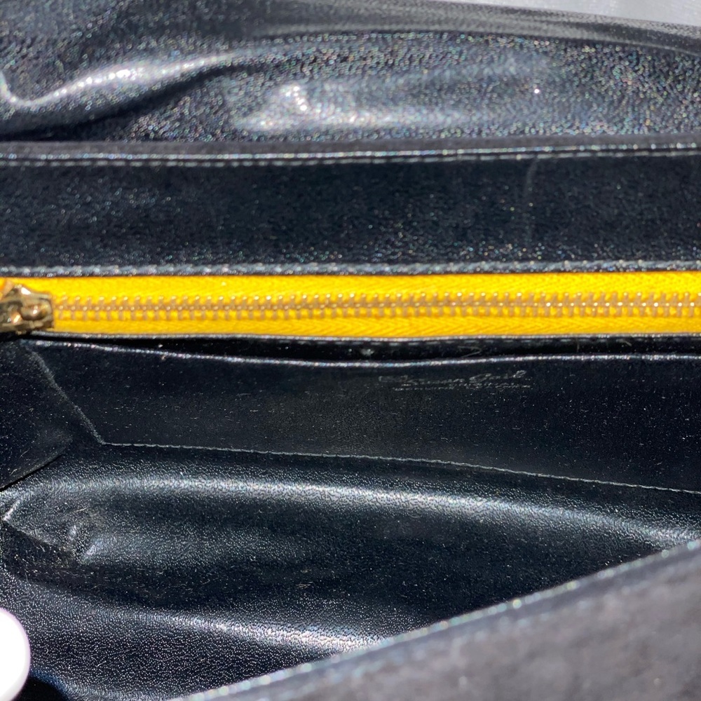 Susan Gail Vintage Shoulder Bag - Picture 9 of 9